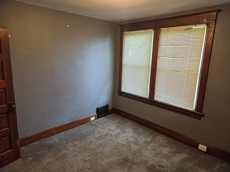 914 Dewey Ave #914 — Photo 12