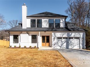 649 Manhasset Rd, Charlotte, NC 28209