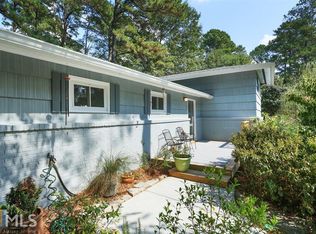 2564 Beverly Hills Dr, Atlanta, GA