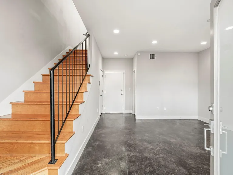 1035 Bonner St #1035 — Photo 3