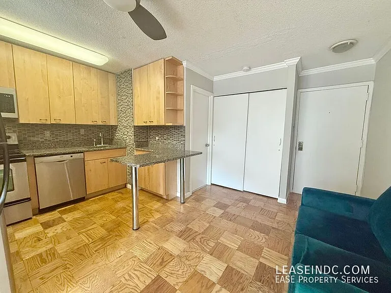 1816 New Hampshire Ave NW #202 — Photo 5