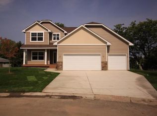 9291 Norwood Lane Ln N, Maple Grove, MN 55369