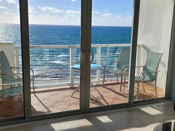 4th image of 5601 Collins Ave APT 1110