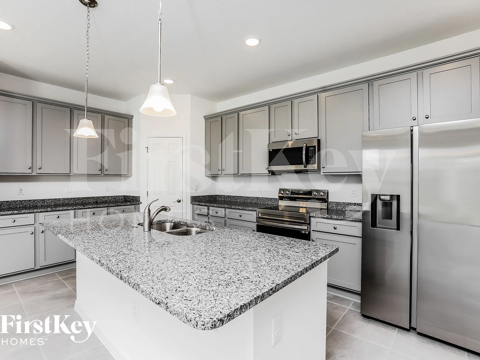 3 bed, 2.0 bath, 1795 sqft, $2,635 — Photo 4