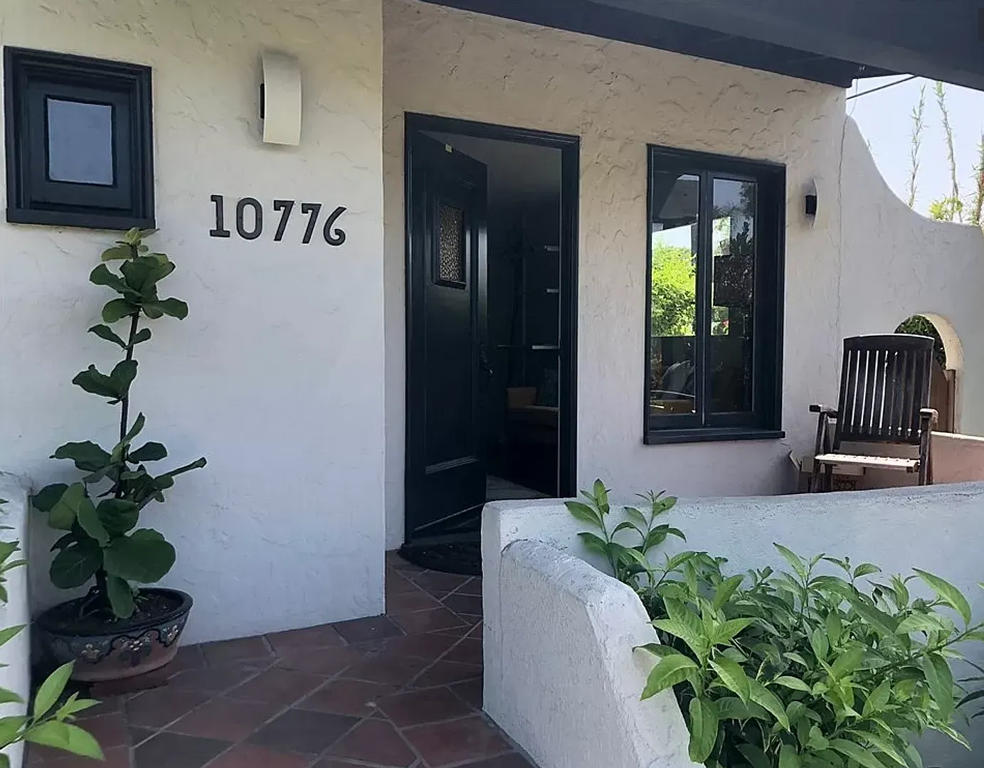 10776 Tabor Ave — Photo 1
