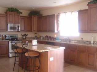 1427 S Hawthorne Ln, Syracuse, UT 84075