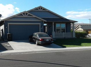 702 Citra Ave, Moxee, WA 98936