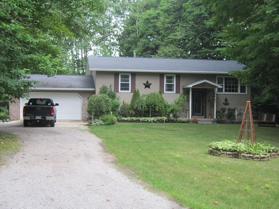 1st image of 2368 Lamb St