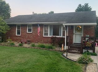 755 E Woodland Dr, East Alton, IL