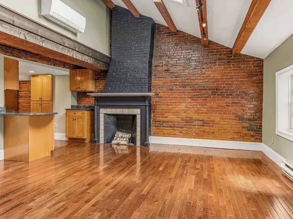 116 State St #3, Portsmouth, NH 03801