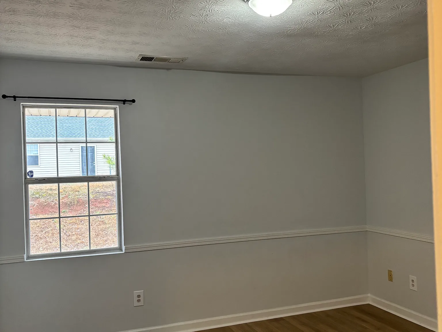 2 bed, 1150 sqft, $1,500 — Photo 3