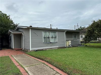 4856 Desire Dr, New Orleans, LA, 70126