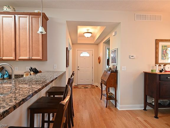 4th image of 36135 Bridgeport Dr