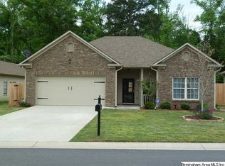 907 Meriweather Dr, Calera, AL 35040
