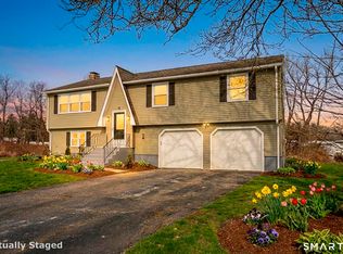73 Abbey Ln, Windsor, CT 06095