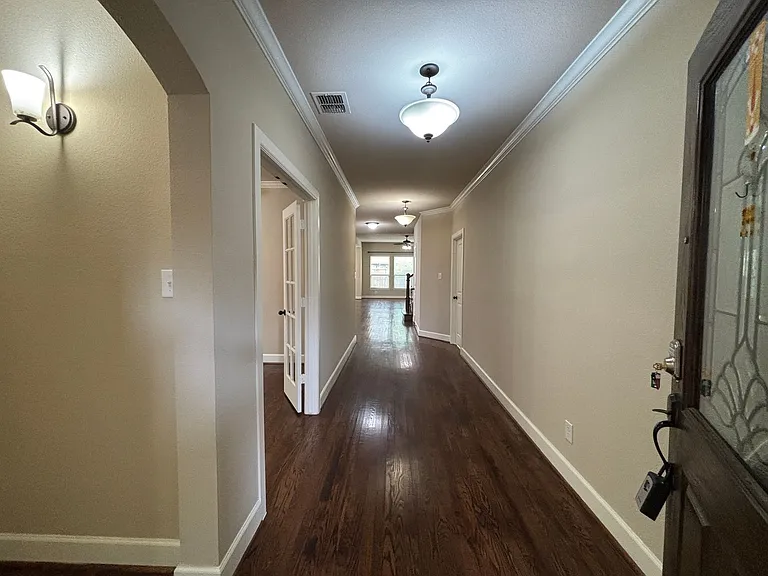 2908 N Umberland Dr — Photo 4