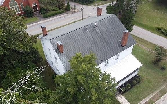 5th image of 202 Veazey St