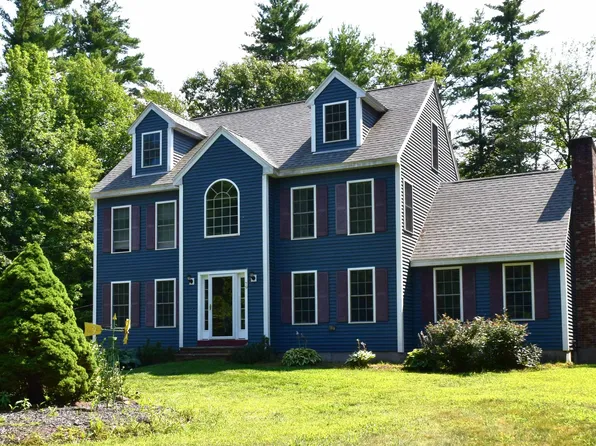 79 Sargent Road, Sandown, NH 03873