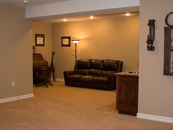 Game room or office