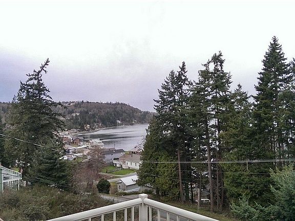 3rd image of 130 E North Camano Dr APT 3