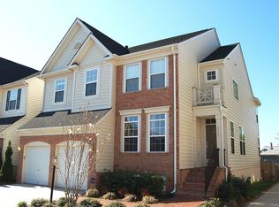 4170 Travers Ct, Chantilly, VA 20151