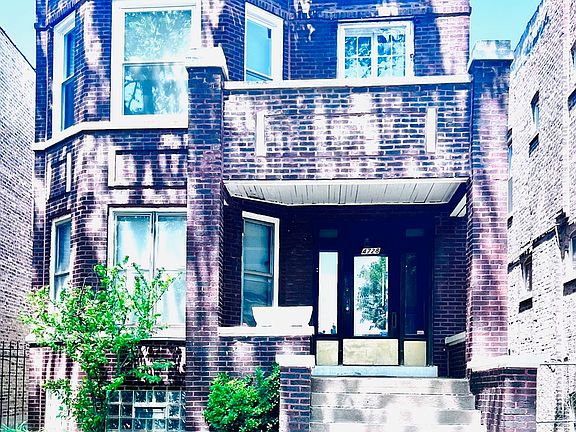 2nd image of 4728 W Gladys Ave #1