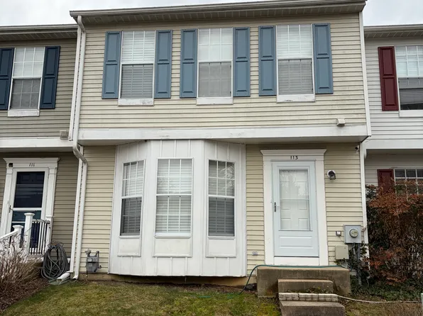 113 W Shetland Ct, Newark, DE 19711