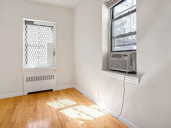 4th image of 258 E 78th St APT 5D