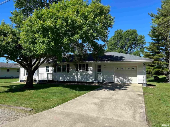207 S Francis St, Washburn, IL 61570