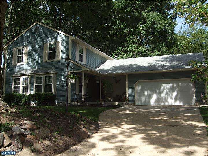 1st image of 107 Croft Ct