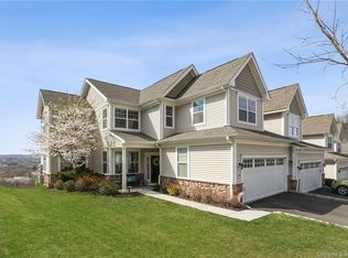 15 Hunting Ridge Ln, Bethel, CT 06801