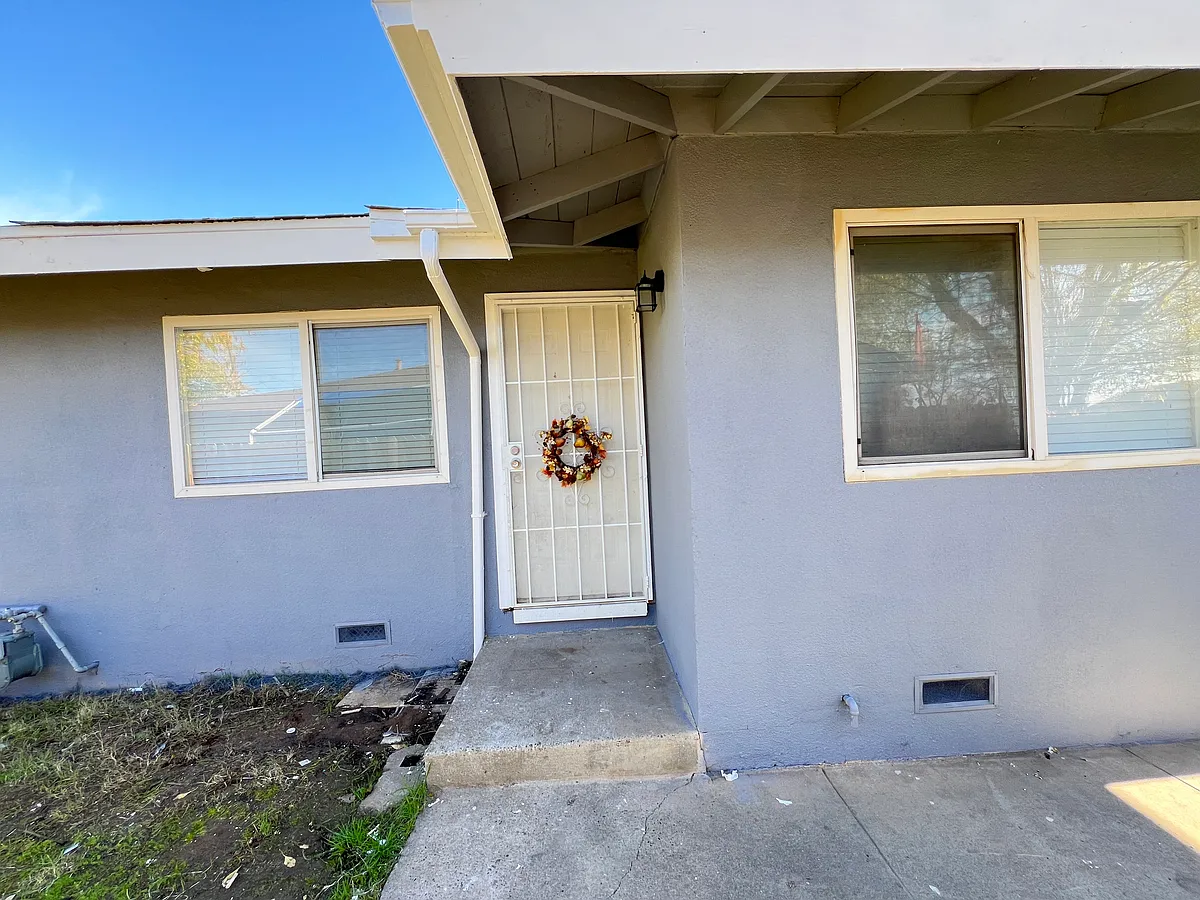 Building Photo - 7809 Loucreta Dr