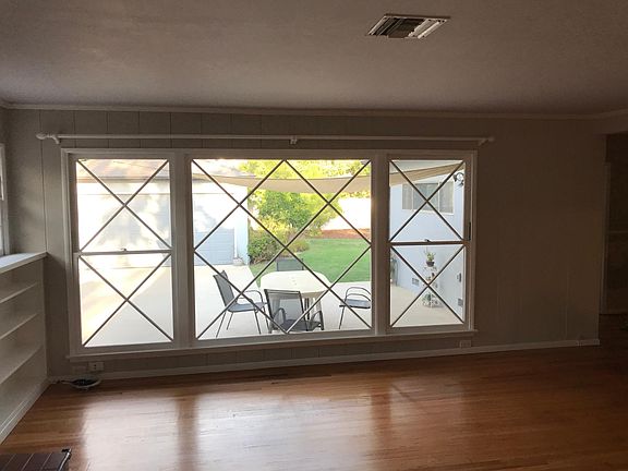 4th image of 4832 Lennox Ave