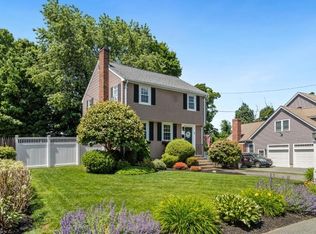 4 Banner Dr, Woburn, MA 01801