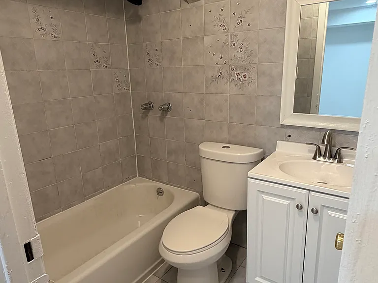 44 Longdale St #1 — Photo 5