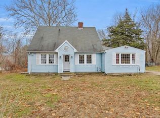 98 Waterhole Rd, Colchester, CT 06415