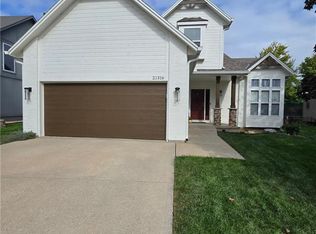 21316 W 58th St, Shawnee, KS 66218