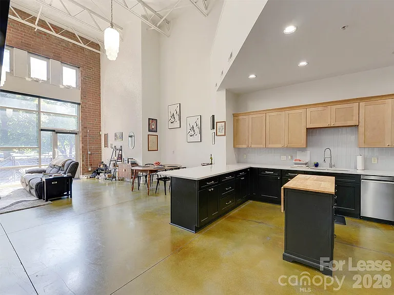 909 Westmere Ave — Photo 17