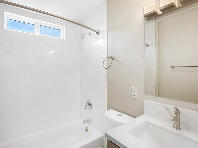 Huntington Manor Homes — Photo 7