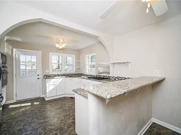 847 Marvin Ave — Photo 8