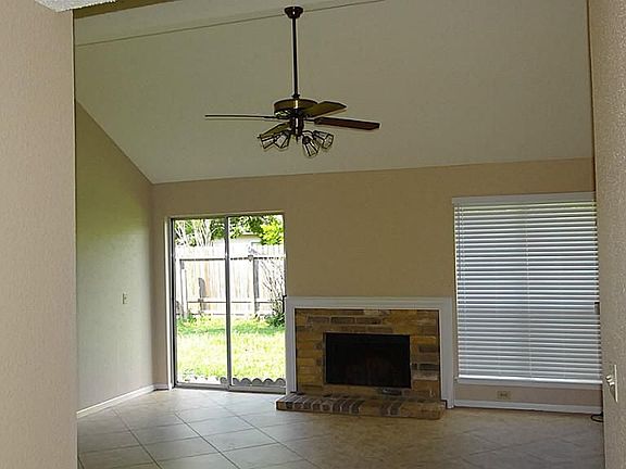 5th image of 2807 Lakefield Way