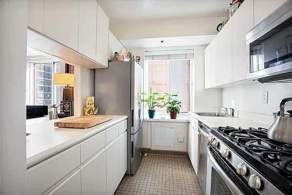 Sold by Compass | media 4