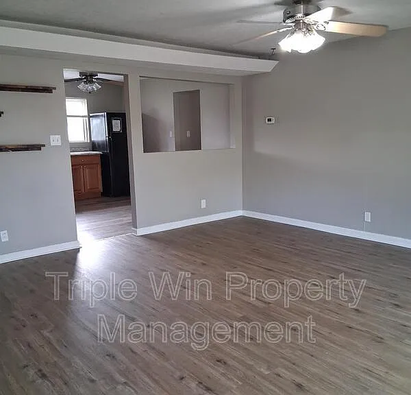 468 June Dr — Photo 11