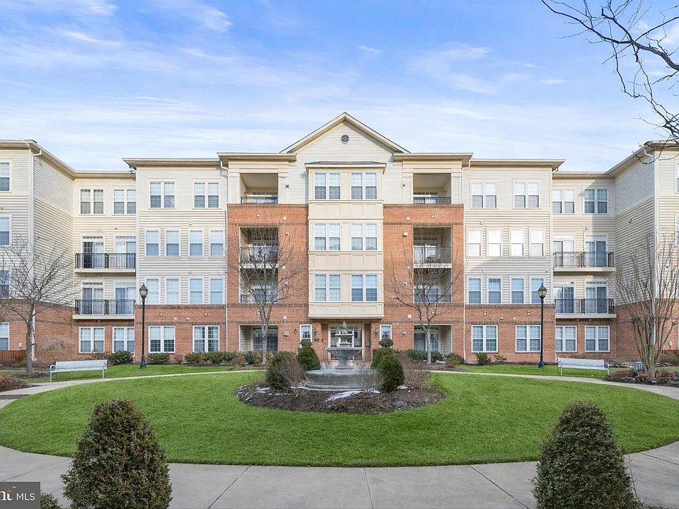 1st image of 2510 Kensington Gdns Unit 301