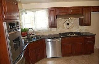 2nd image of 670 E Elsmere Dr