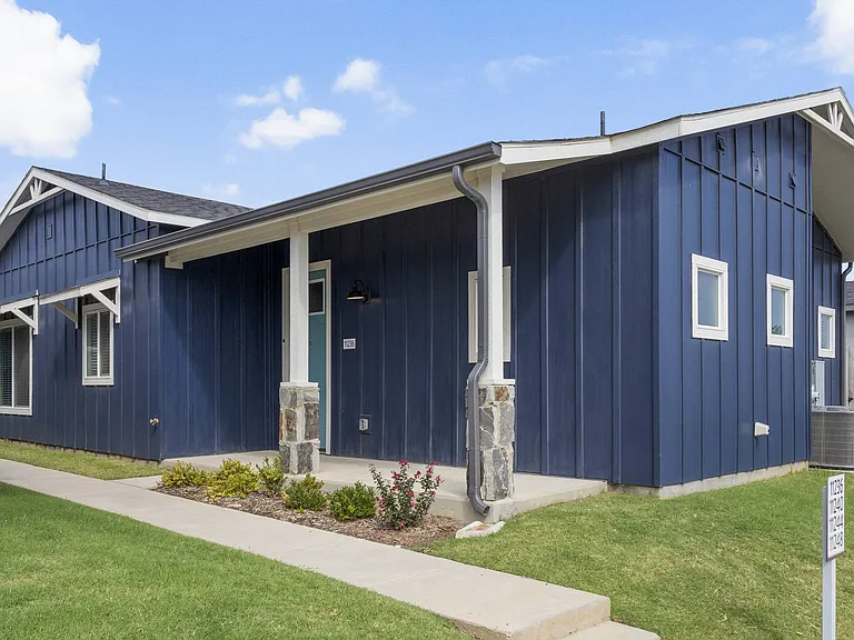 Meadow + Main — Photo 10