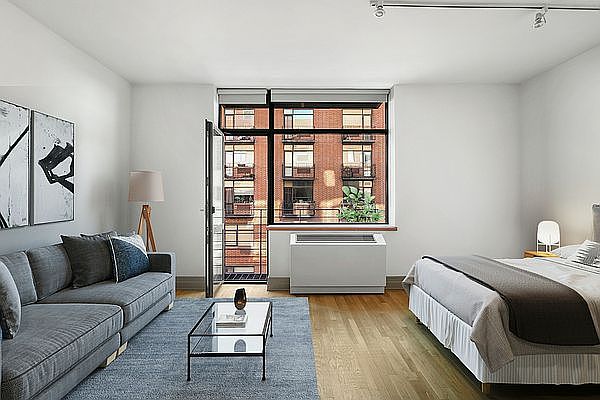 1st image of 125 Court St APT 6NR
