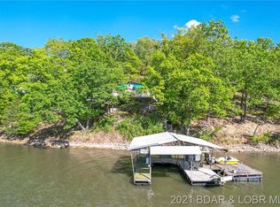207 Lucy Rd, Lake Ozark, MO 65049