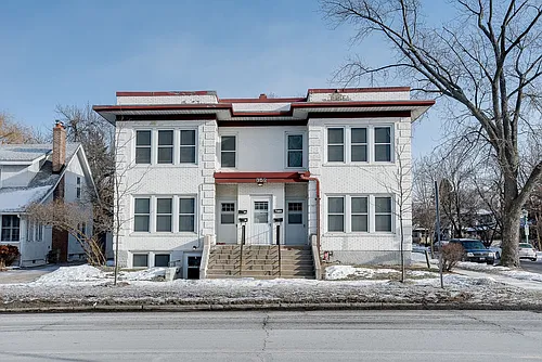 352 Cretin Ave N Photo 1