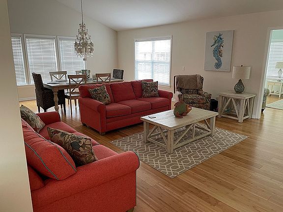 5th image of 31043 Meadow Dr